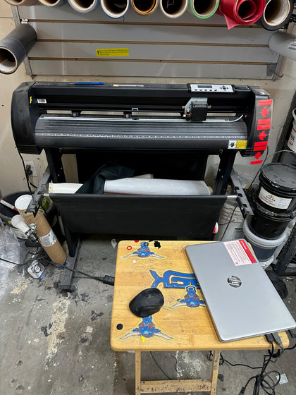 Vinyl Cutter and PC Station with Software